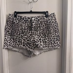 Good American shorts size 16-18 NWOT